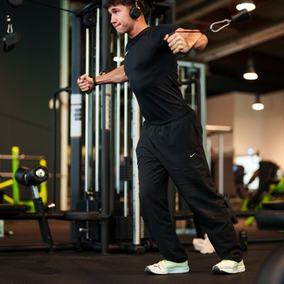 LEGACY-GYM Essen: In unserem Studio findest du ausschließlich die hochwertigsten und modernsten Geräte.